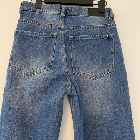 Zoo York Mom Distressed Jeans Size 5 - Picture 6 of 10